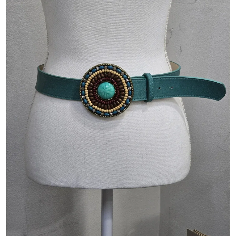 Vintage Womens Medium Belt Western Cowgirl Turquoise Teal Beaded Large Concho